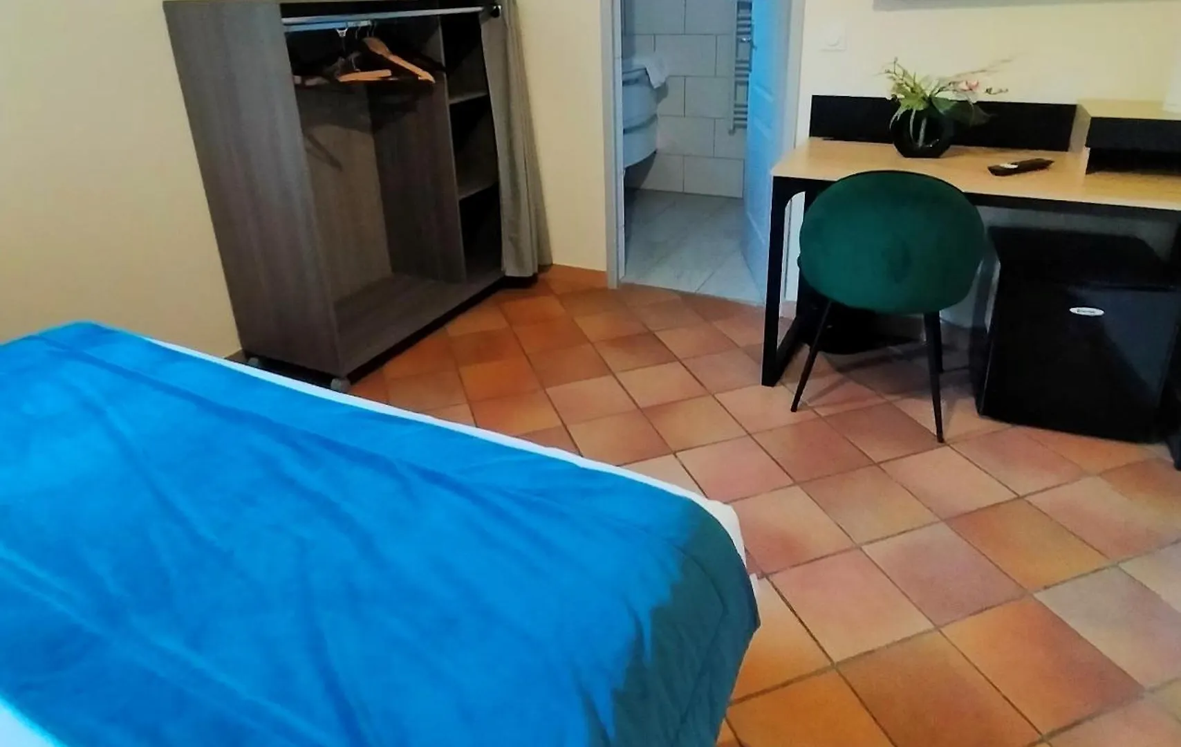 Le Gite Du Festival Sud Aqua - Avignon Tgv Lägenhetshotell