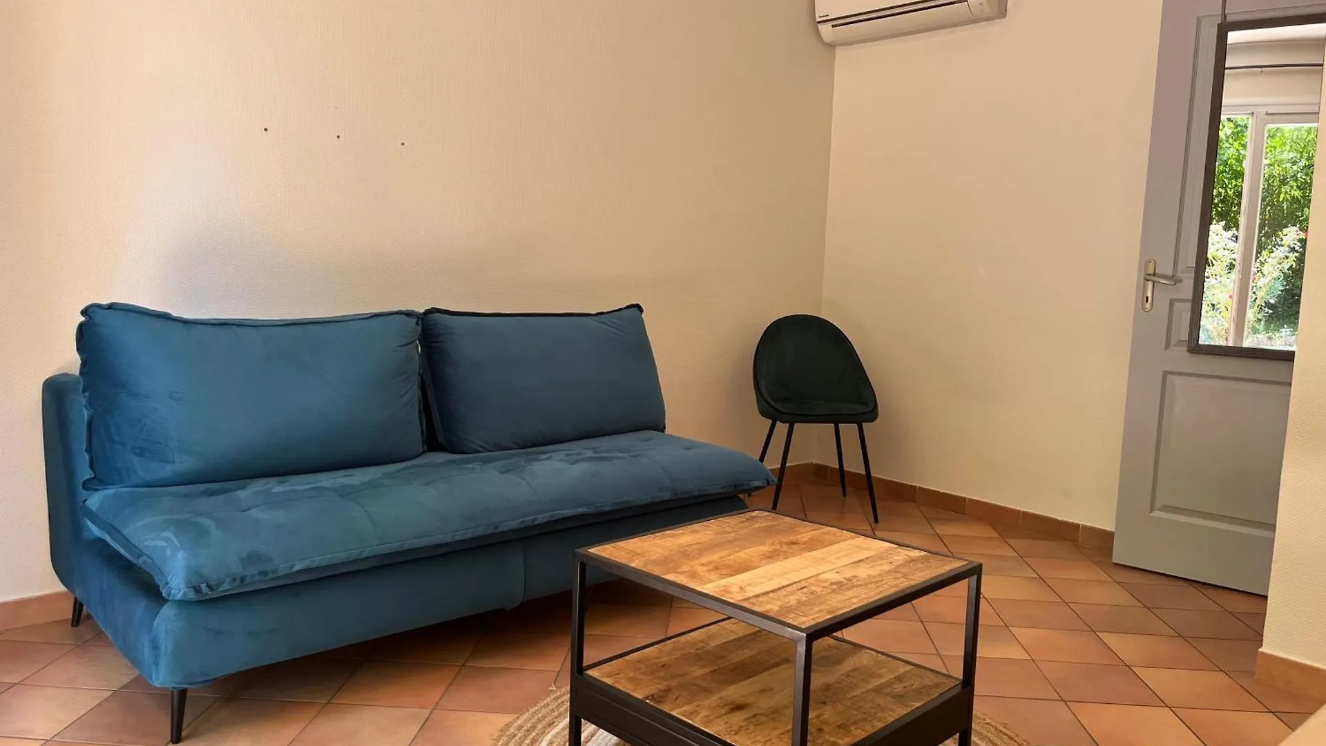 Le Gite Du Festival Sud Aqua - Avignon Tgv Lägenhetshotell
